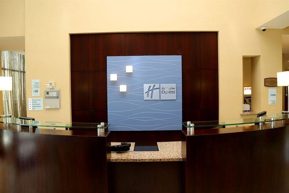 Holiday Inn Express Georgetown By Ihg Bagian luar foto