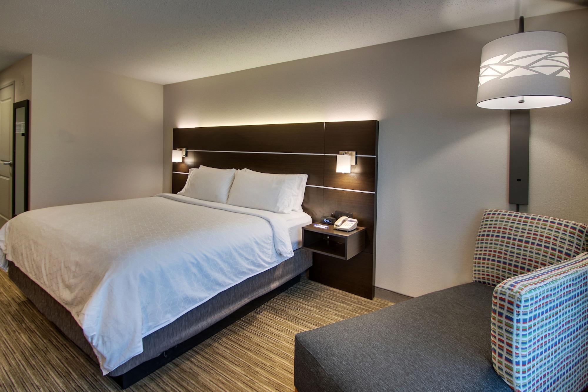 Holiday Inn Express Georgetown By Ihg Bagian luar foto