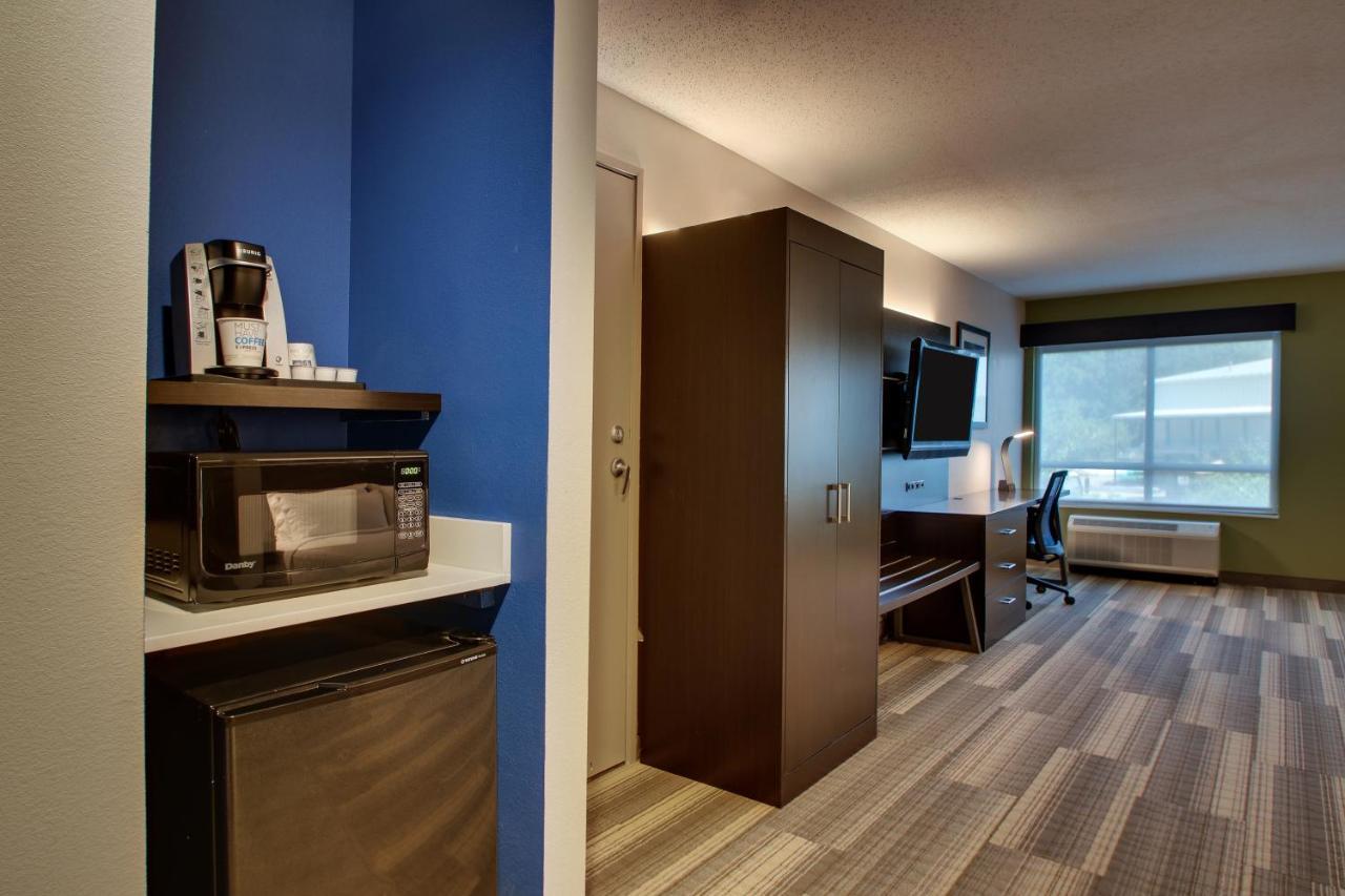 Holiday Inn Express Georgetown By Ihg Bagian luar foto