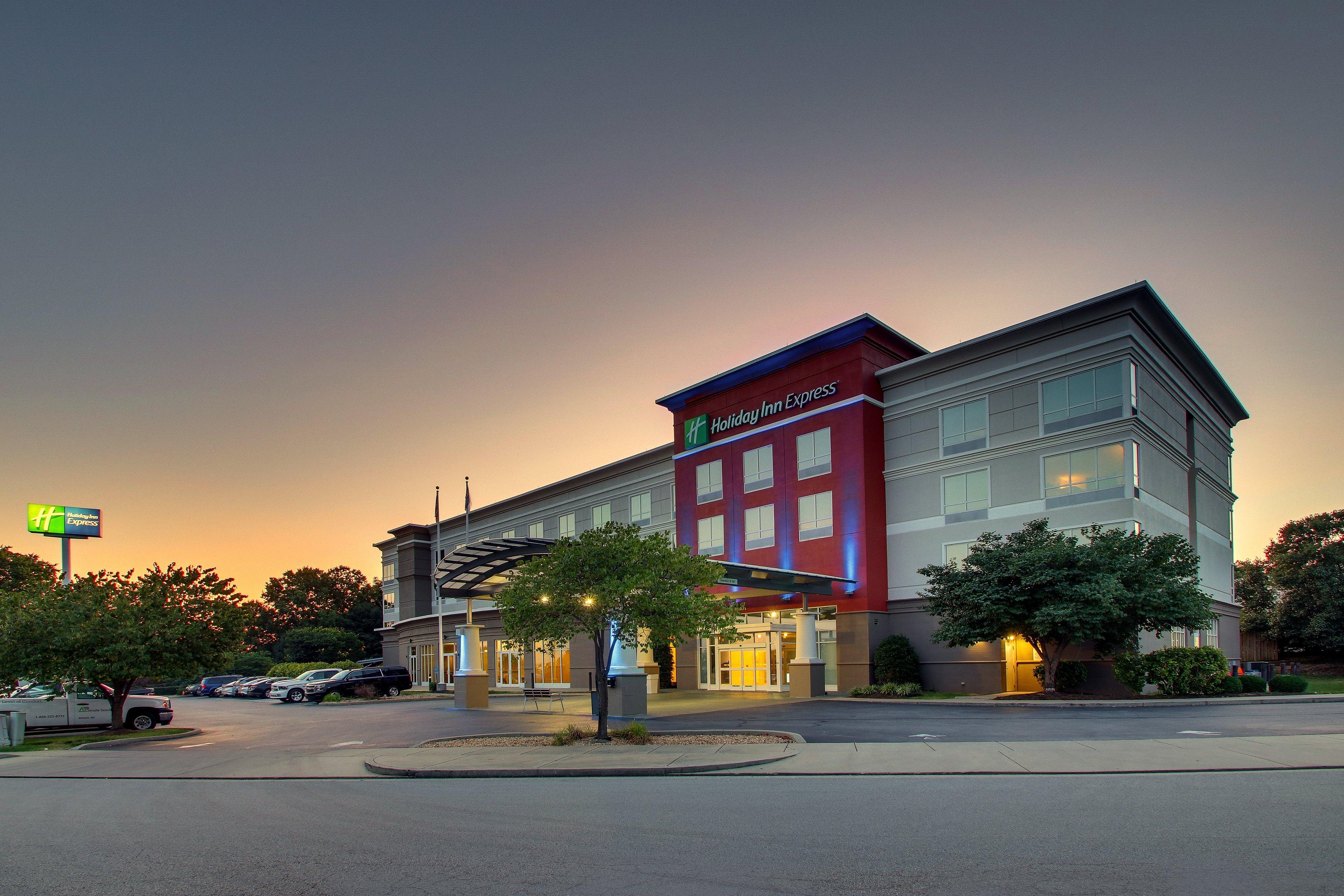Holiday Inn Express Georgetown By Ihg Bagian luar foto